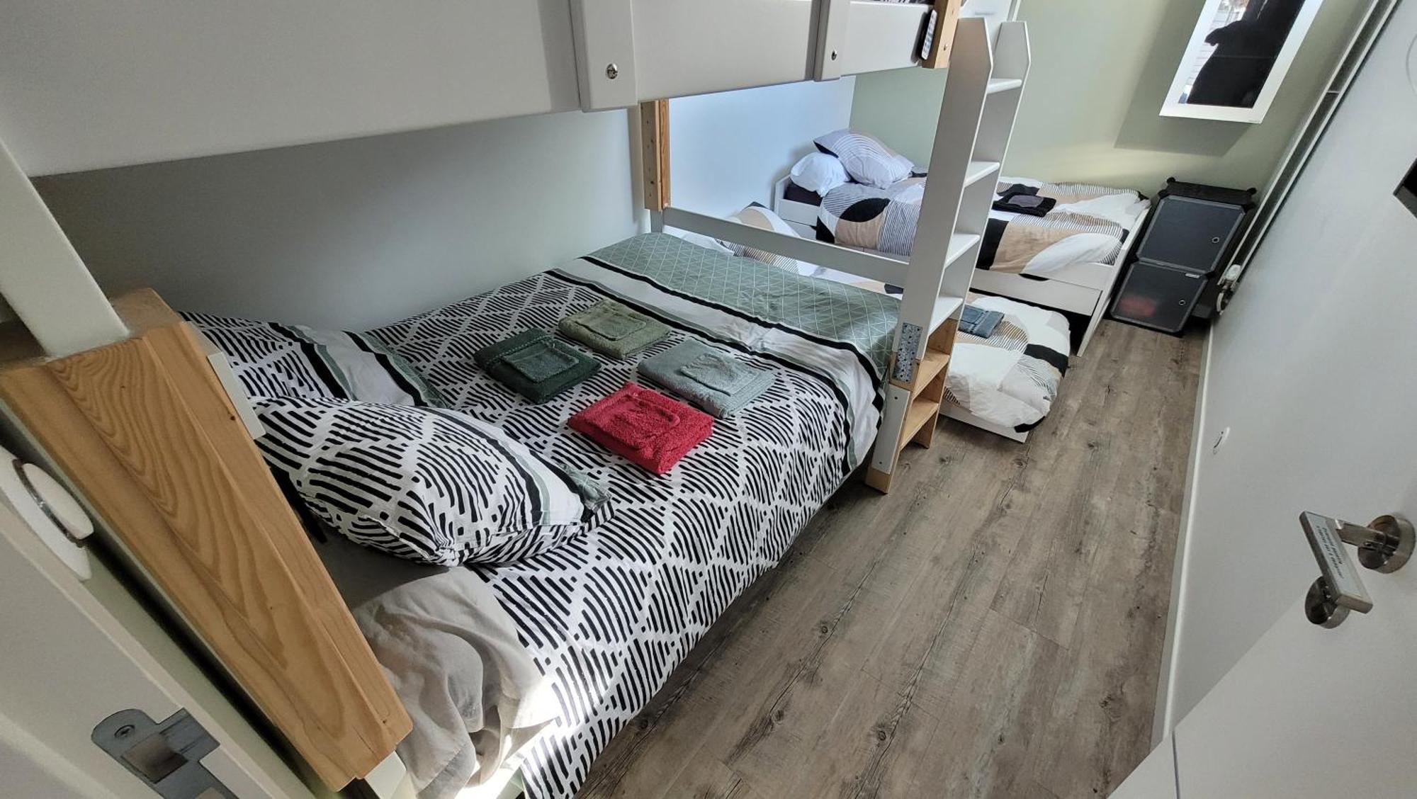 Update Location Lanester Eksteriør billede